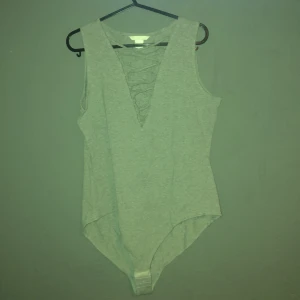 Bodysuit - Storlek m, oanvänd 