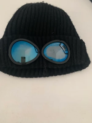 C.P kompany mössa - Säljer min c.p kompany mössa helt ny.