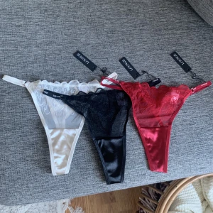 Loungeunderwear - Helt nya trosor från loungeunderwear i storlek small. Köpta för 200kr styck. Säljer för 120kr styck🌸✨