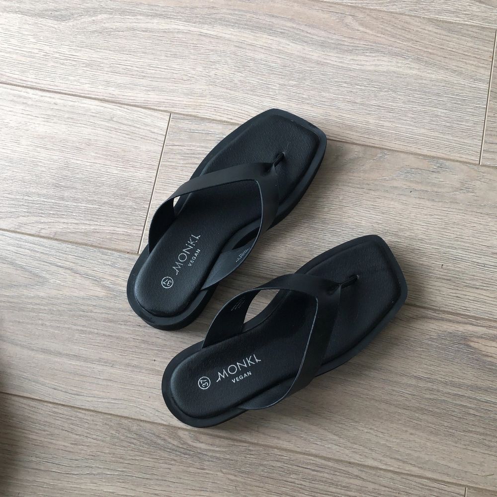 Platform sandaler, använda två gånger. Säljer då jag inte fått så mycket användning för dem!😇. Skor.