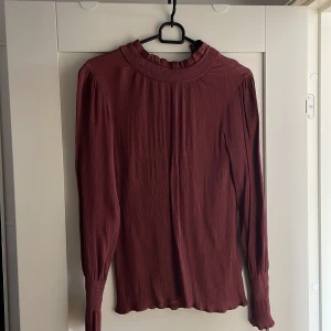 Stockholm blus från mq - Elegant blus från mq. Stockholm