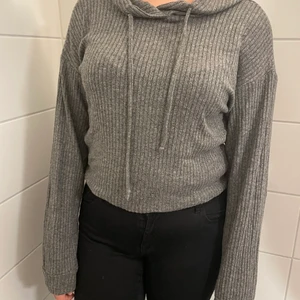  Hoodie  Från Gina  - En fin hoodie från Gina 