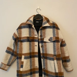 Populär Zara-jacka XS - Jättefin och sparsamt använd Zara-jacka. 