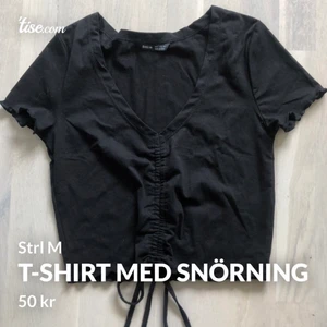 T-shirt från shein - Ny T-shirt med knytning fram  50kr Kontakta för att köpa