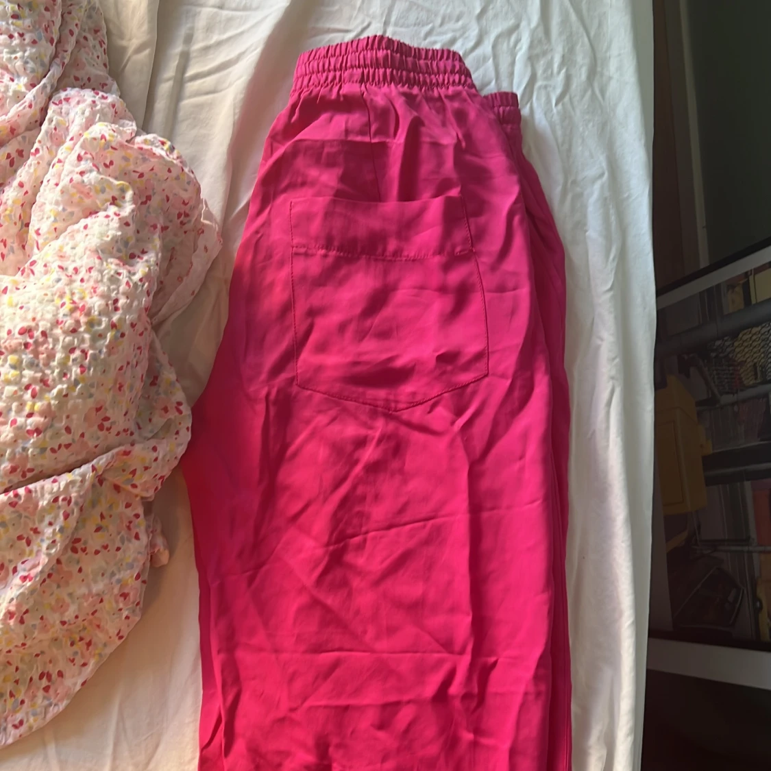 Rosa raka byxor - 91