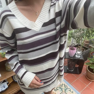 Randig overaize sweater  - Super fin och trendig tröja inför den svenska sommaren! 