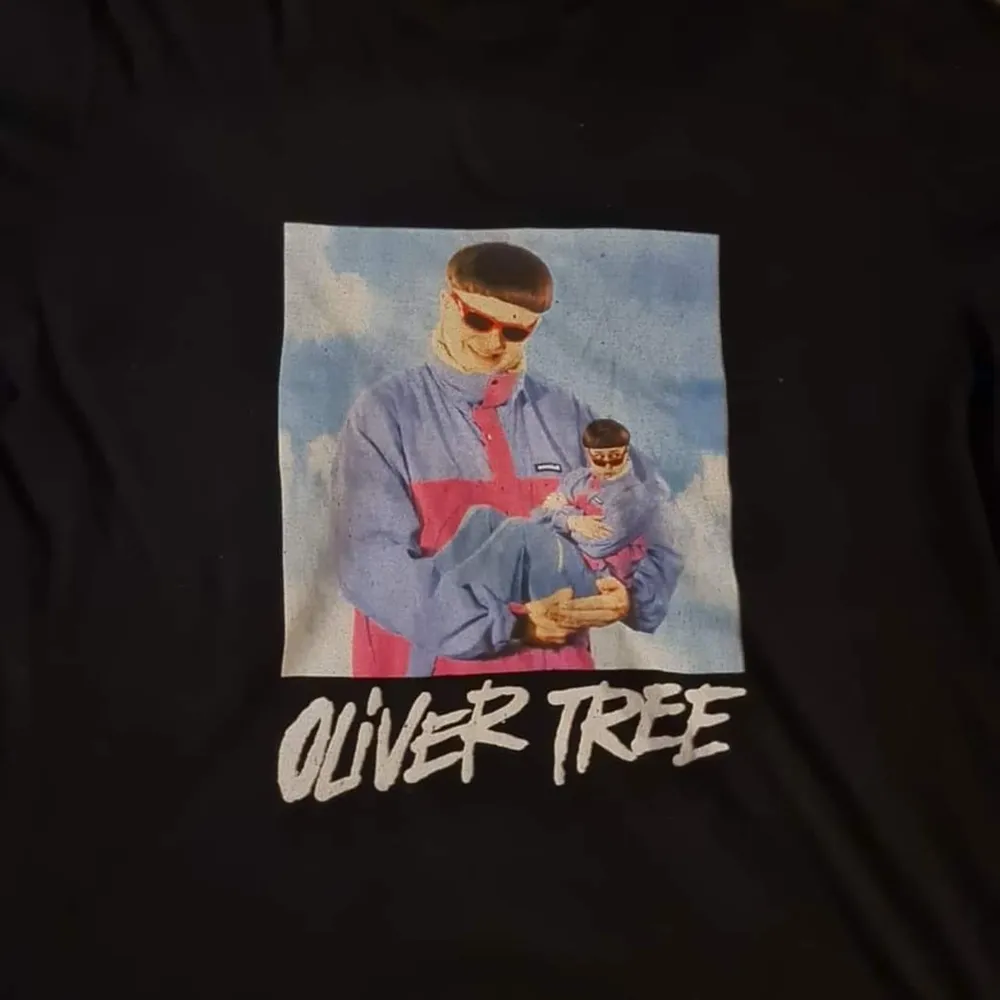 Oliver Tree T-Shirt (Icke Officiell Merch) Säljs pga av ingen användning 105 kr inkluderande frakt. ‼️Såld‼️. T-shirts.