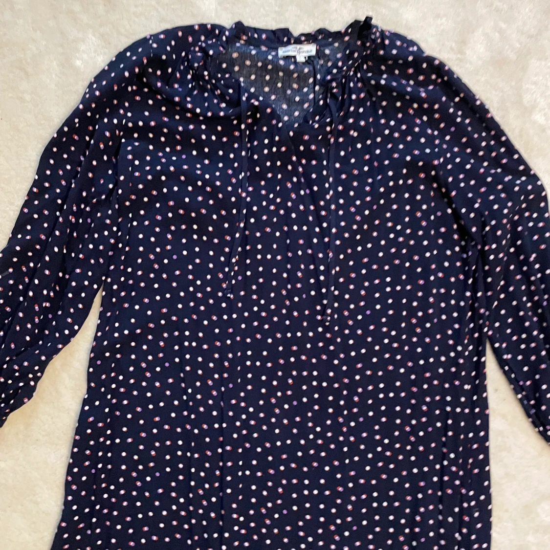 Prickig klänning  - 90