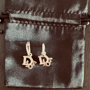 Örhänge  - Snygga örhängen 