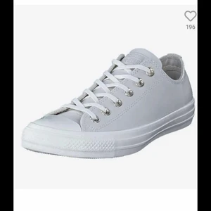 Converse  - Säljer dessa jätte fina i nyskick. 