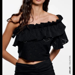 Festtopp - Skitsnygg topp från ZARA som är slutsåld💞