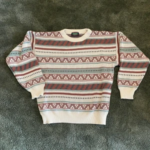 Vintage sweater🥰 - Superhäftig och perfekt inför hösten💕 Tjockt material i bra kvalitet!