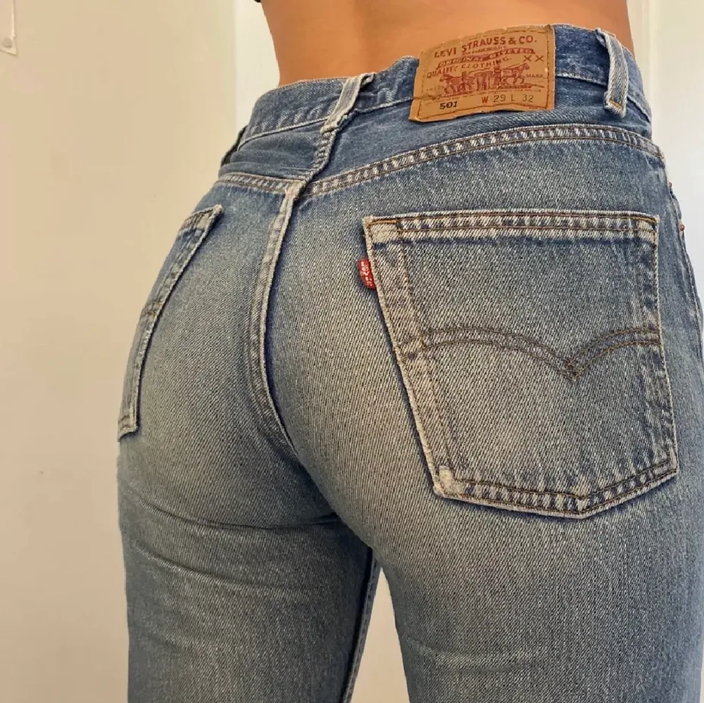 Ett par fina levis jeans, kommer aldrig till användning. Jeans & Byxor.