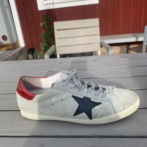 Golden goose superstar trainers - Golden goose skor storlek 45 eu utan kartong. Nypris ca 5600 kr Fråga om fler bilder behövs