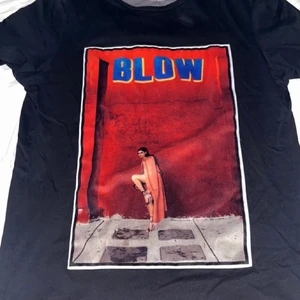 Snygg limitato t-shiit  - Säljer denna snygga limitato t-shirt  inköpt för 1399