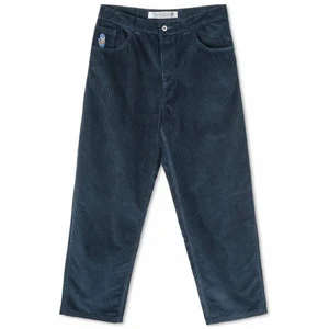 Polar skate Co. ’93 Cords Police Blue - Säljer mina polar 93 cords i nyskick. Inga defekter eller hål på byxorna. Storlek 34 32. Nypris: 1299kr