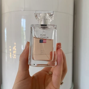 Lexington parfym  - Pure superior an lexington eau de toilette halft andvänd💕 nypris 500kr