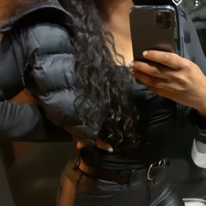 SÖKER!! Zara jacka Storlek M  - Min älskade zara jacka är borttappad och är Ute efter en ny!🙏🏽🥹