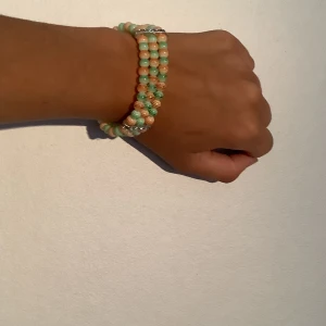 Armband - Jättefint armband, helt nytt. 