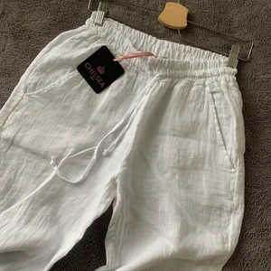 Linnebyxor - Linnebyxor från Chelsea i strl S, aldrig använda.  350 +frakt