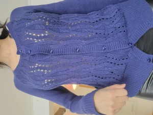 Beautiful dark blue sweater - Fin blå tröja