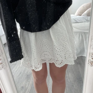 Kjol - Supersöt sommarkjol ifrån bikbok som aldrig kommit till användning 