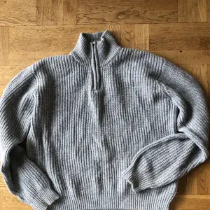 En varm och mysig tröja från brandy Melville 