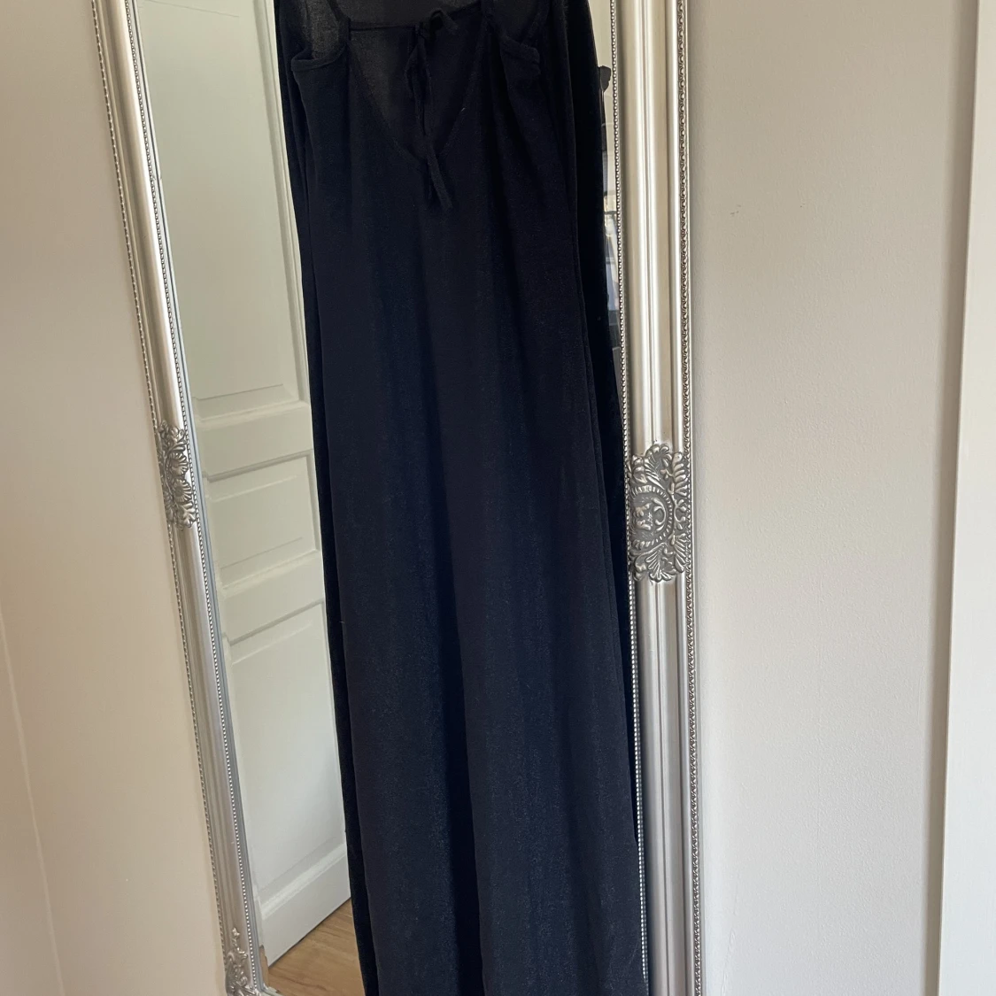 Svartglittrig långklänning  - 90