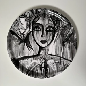 Carolina Gynning bricka - Svart och vitt fat från Carolina Gynning, aldrig använt! Det är motivet ”slice of life” :))