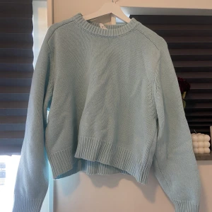 Blå CW tröja  - Blå stickad Carin Wester tröja strl. S. Knappt använd 