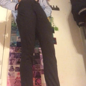 Svarta mjukisbyxor - Svarta mjukisbyxor Jätte sköna Fint skick 