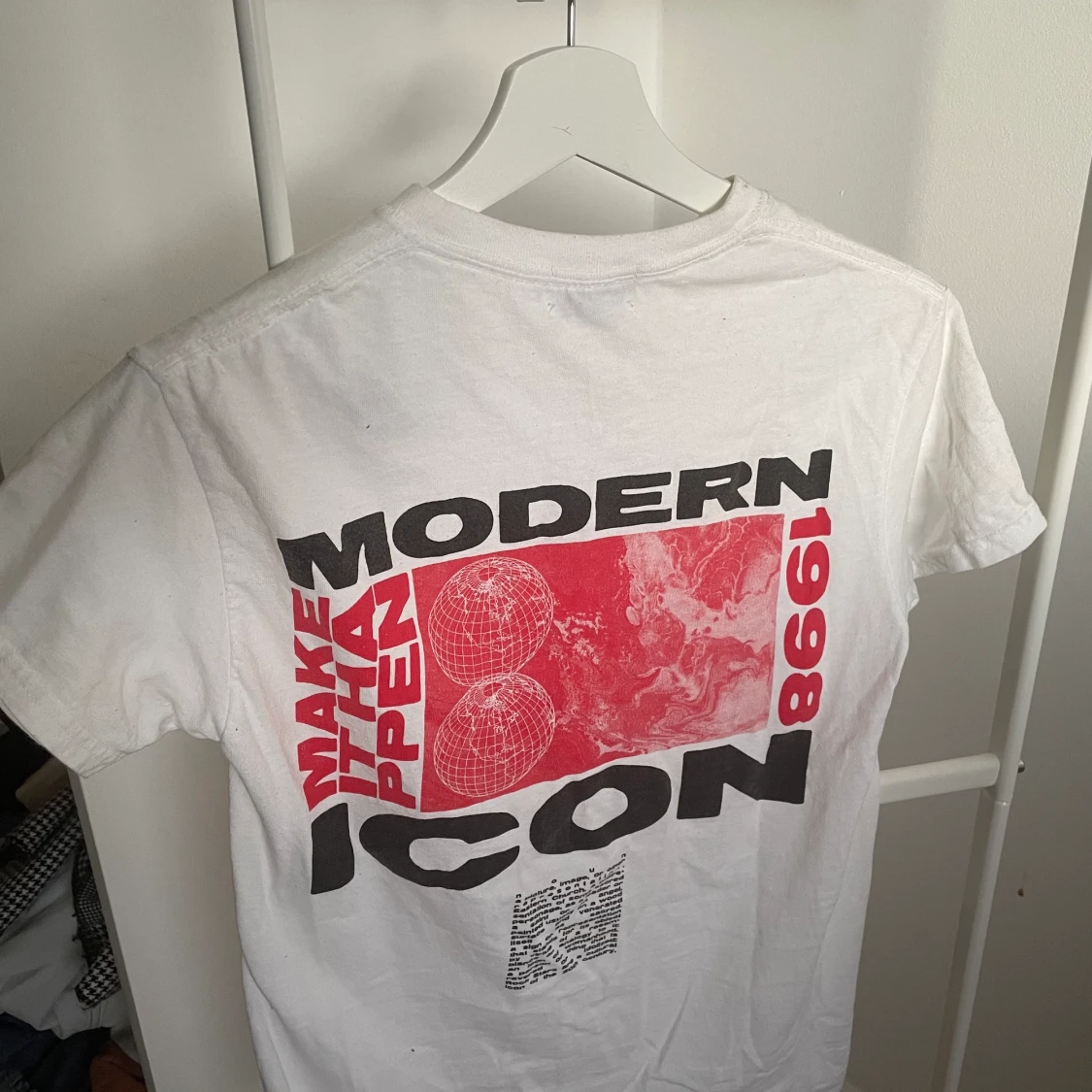 T-shirt med tryck - 90