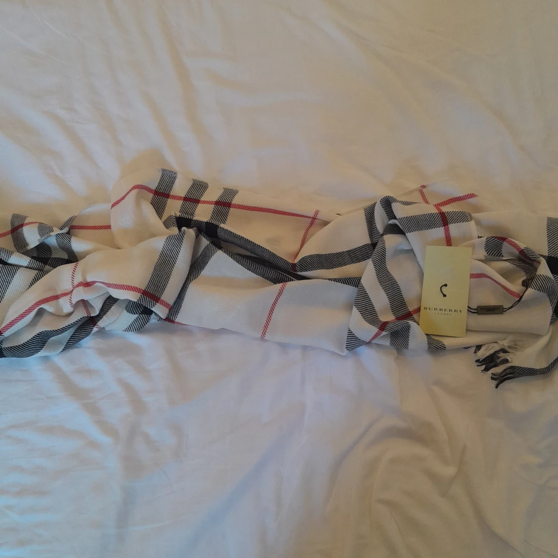 Halsduk helt ny - 91