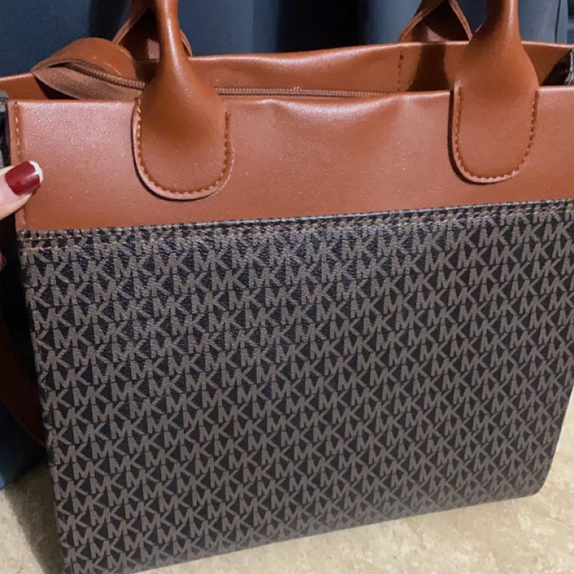 Michael kors väska  - 90