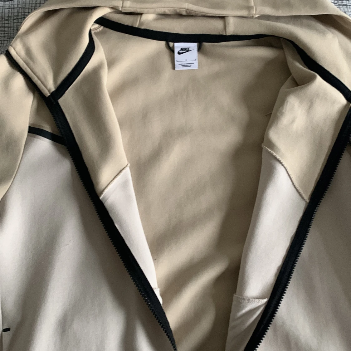 Nike tech fleece strl L - 90