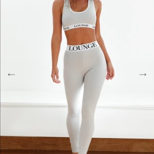 Mjukis - Säljer detta set från lounge underwear, super mysig och skön, använd max 2 gånger! Färgen är ljus grå/sten grå!  Topp strl M Leggings strl L