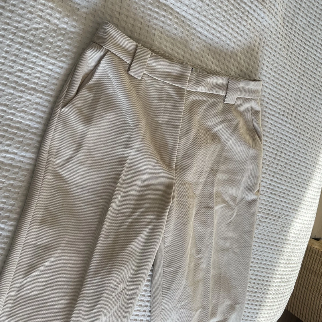 Beige Kostymbyxor - 90