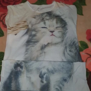 Katt nattlinne  - ANVÄND INTE KÖP NU <3 Frakt: 64kr 158/164 men större i storlek o passar mig som har XS/S i vanliga fall! 