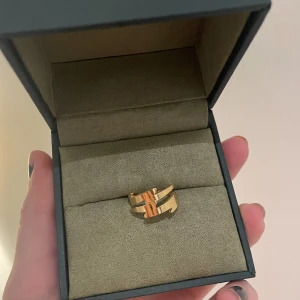 Ring  - Säljer då den inte kommer till användning ❤️❤️