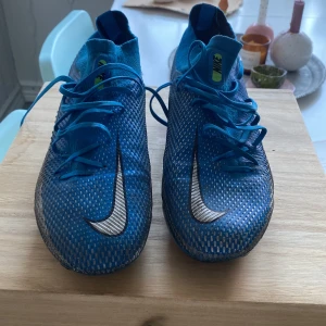 Fotbollsskor Nike Storlek 42.5 - Nike phantom Gt Elite köpta för 1399 säljer för att de blivit för små inte ens använda 1 säsong 