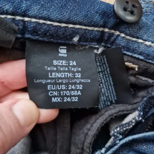 Gstar jeans stl 24/32 - Skinnyjeans låg midja. Snygga blå jeans. Rök och djurfritt hem.