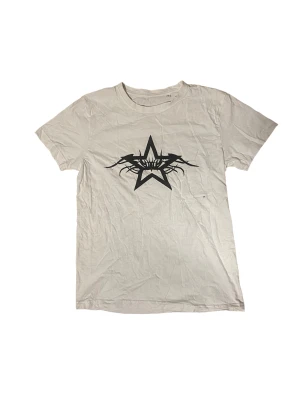 Tribal tatoo T-shirt  - Skit fet 