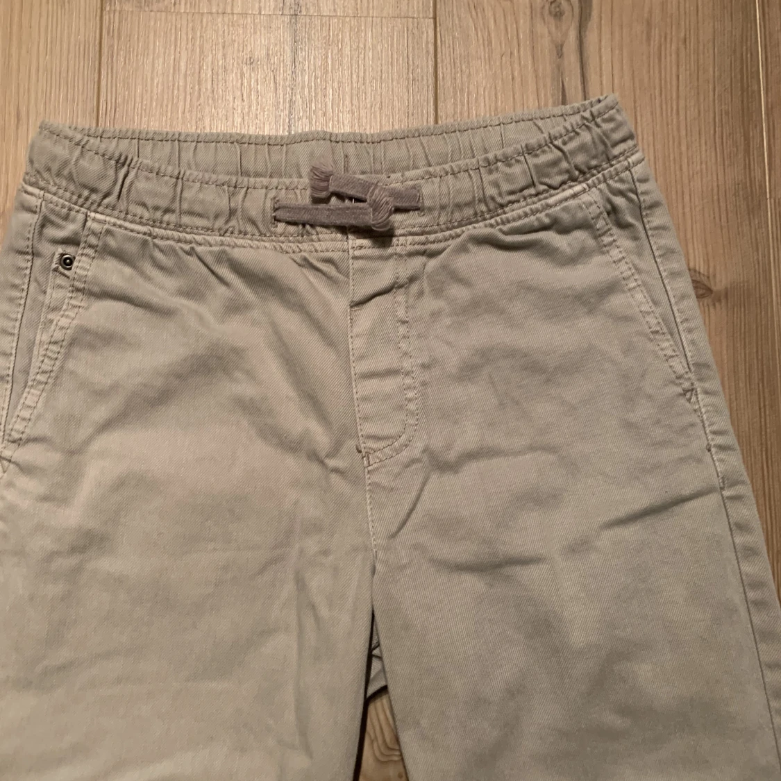 Beiga hm byxor  - 90