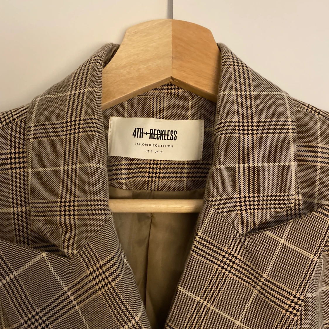 Beigerutig kavaj S - 90