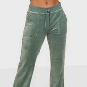 Söker storlek xs/s - P