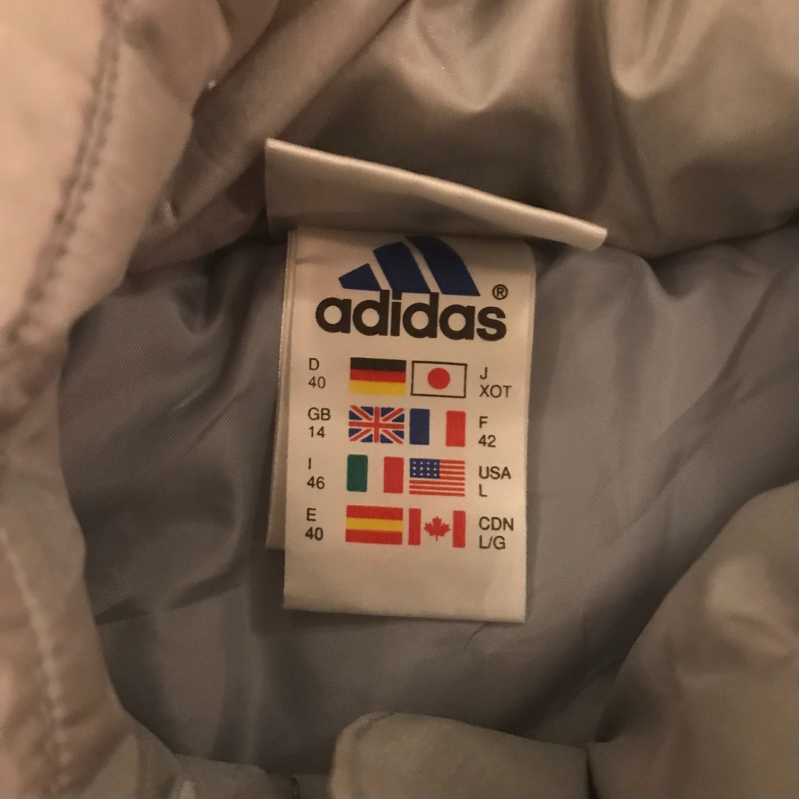 Adidas Puffer jacka - 90