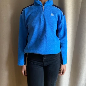 Fleecetröja starter  - Fleecetröja från märket starter, jättebra kvalitet, importerad från USA second hand. Sitter som en M 