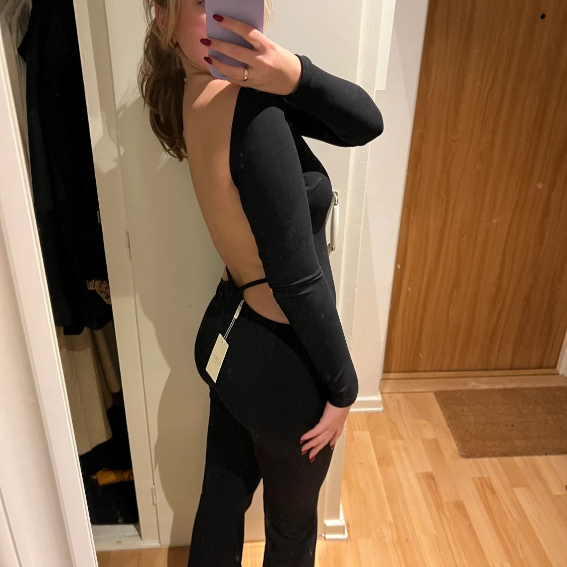 Jumpsuit med öppen rygg 