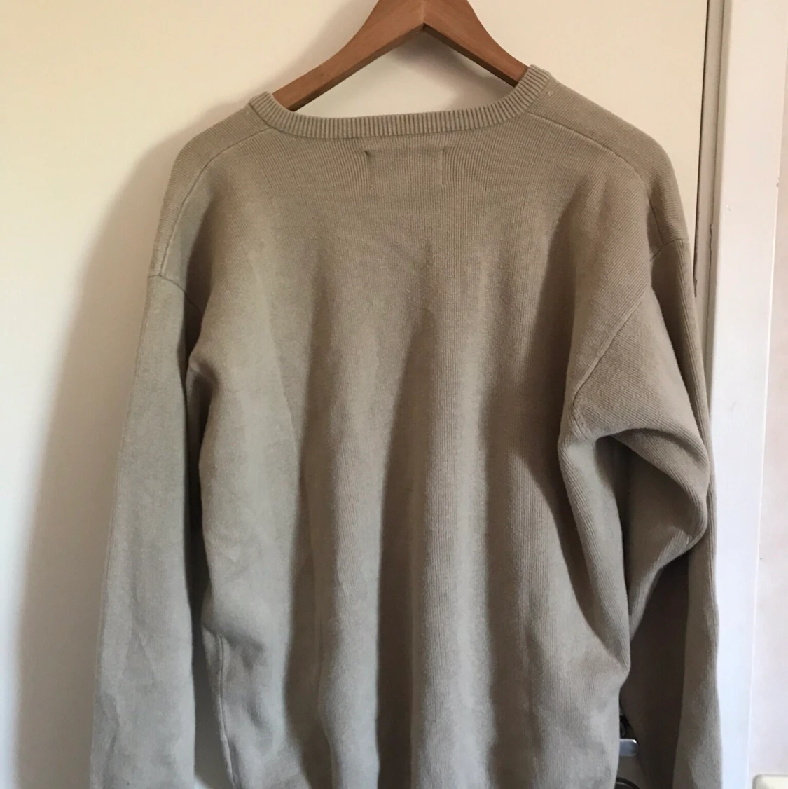 Oversized Beige sweatshirt strl L - 90