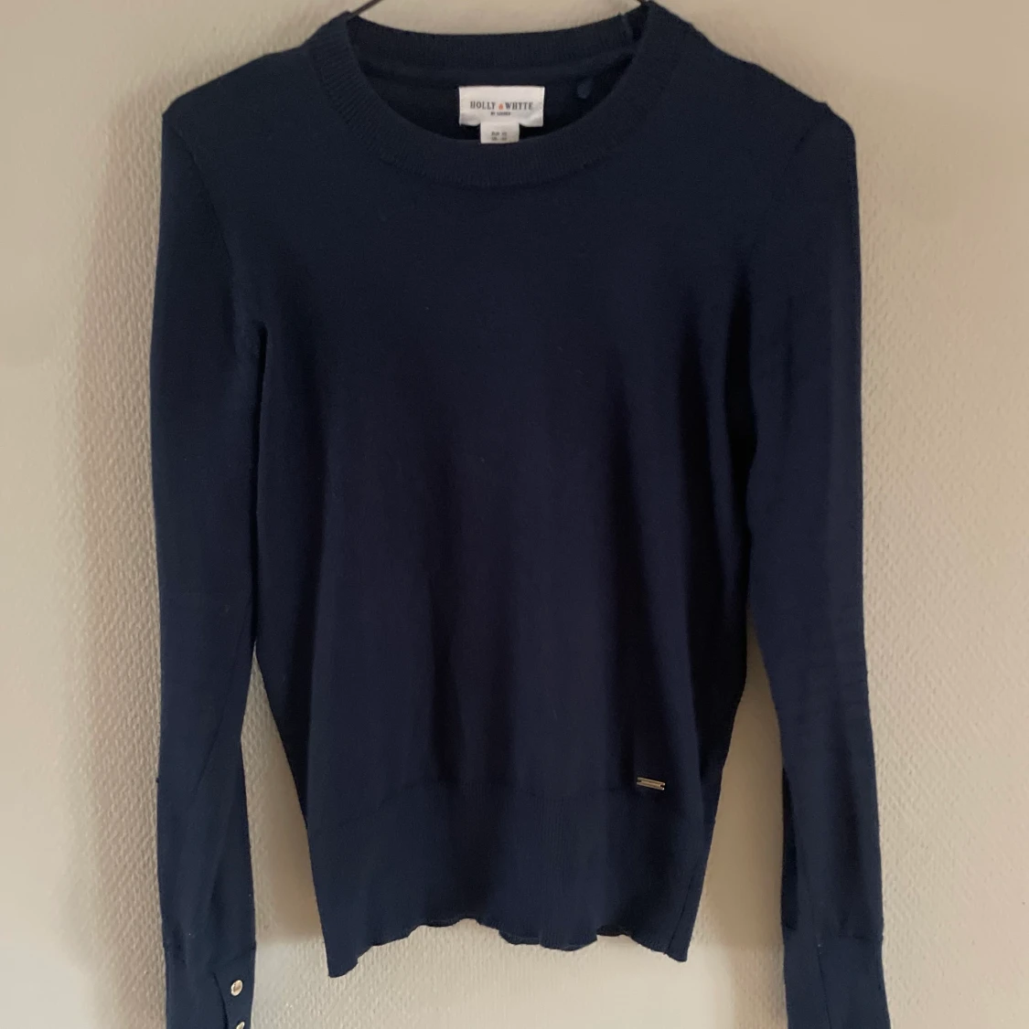 Mörkblå tröja strl xs  - 90